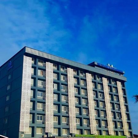 Sm Tower Hotel And Convention Berau Tanjung Redep Экстерьер фото